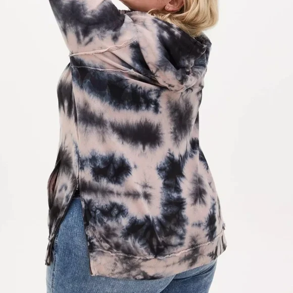 Torrid Black and Cream Tie-Dye Hoodie - Picture 3 of 11
